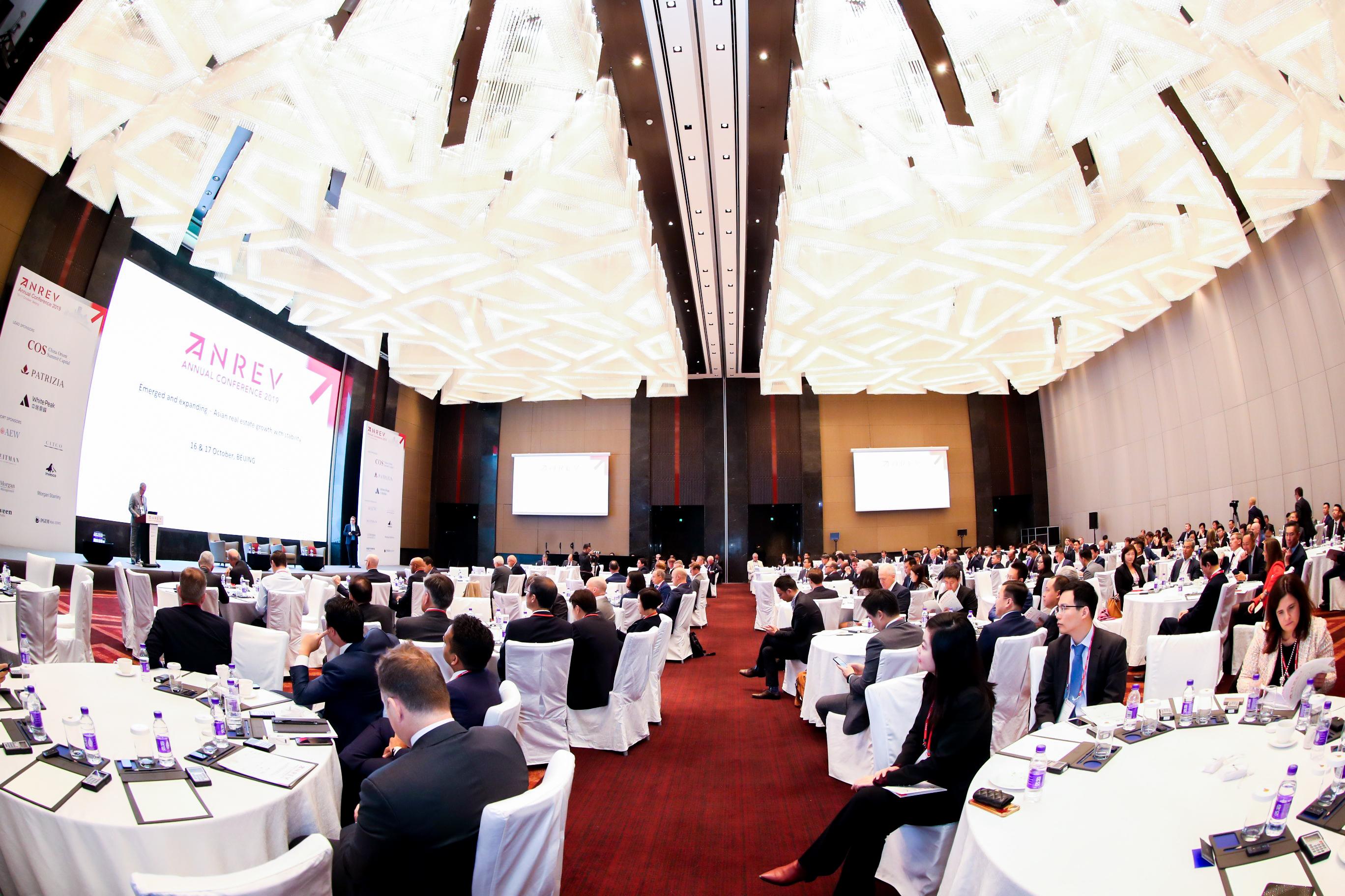 香港免费资料更新平台,数据驱动决策_REV57.439DIY版