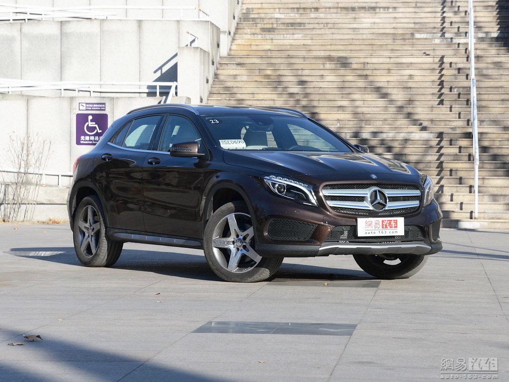奔驰GLA260最新价格小红书分享,心动价来袭,立即行动!
