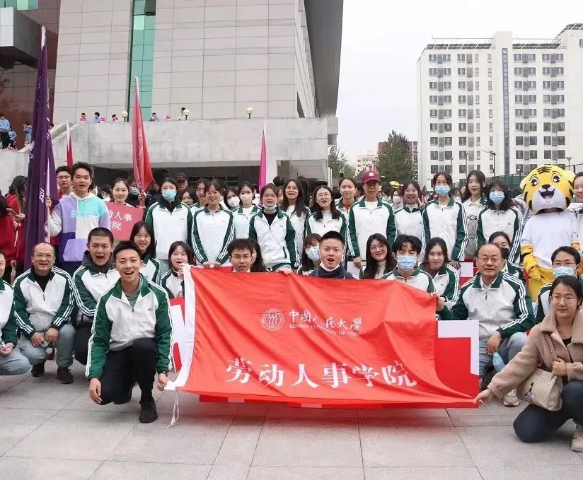 周佳凝最新动态揭秘,演艺之路的璀璨瞬间回顾