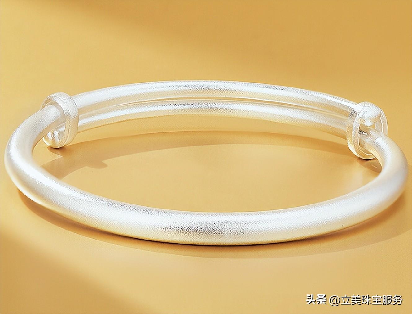 纯银价格解析，物有所值还是价值不符？每克价格究竟多少？