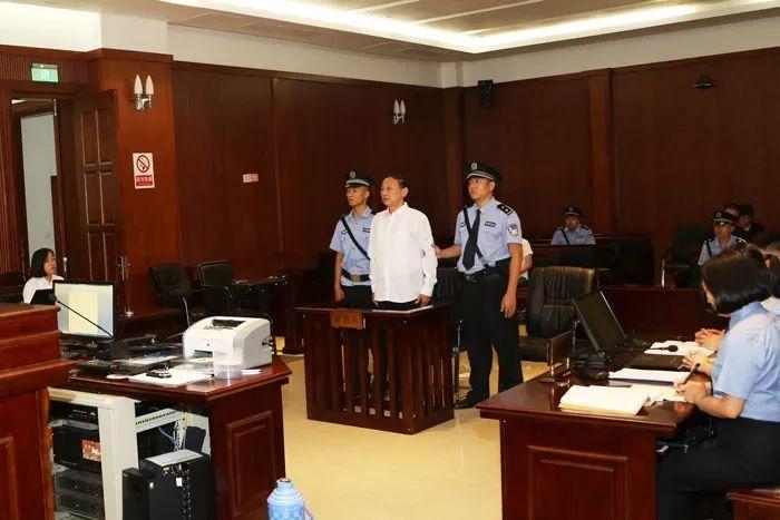 职务侵占最新立案标准,变化引领成就与自信之路的励志之旅