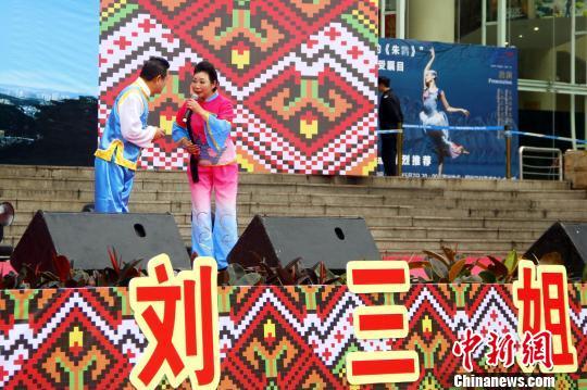 柳州山歌对唱新潮流,科技魅力下的革新体验搞笑荟萃